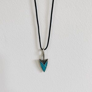 💀BOGO FREE Blue arrowhead necklace boho